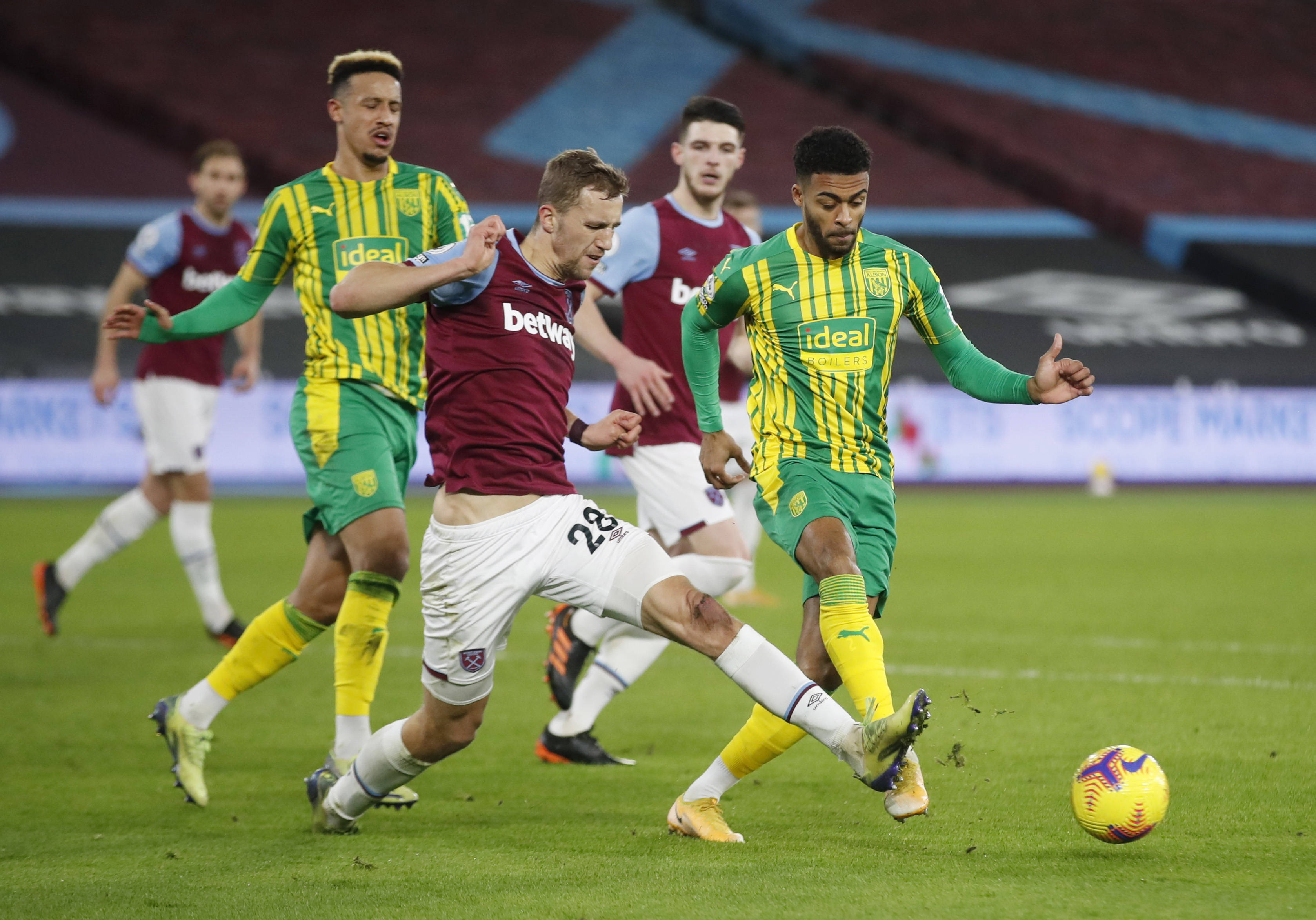 上追逐亚历 上追逐亚历